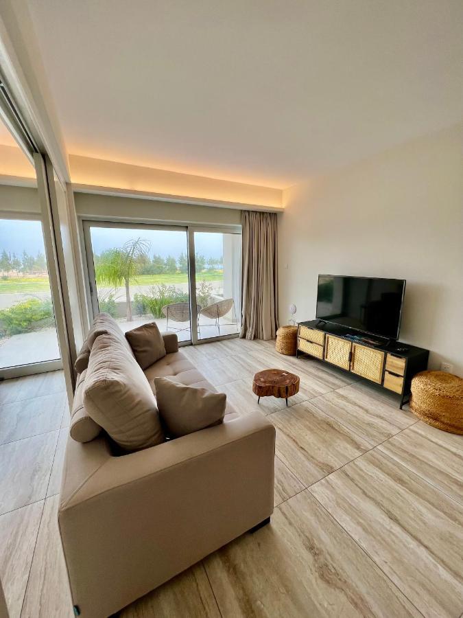 Emerald Suites Protarász Kültér fotó
