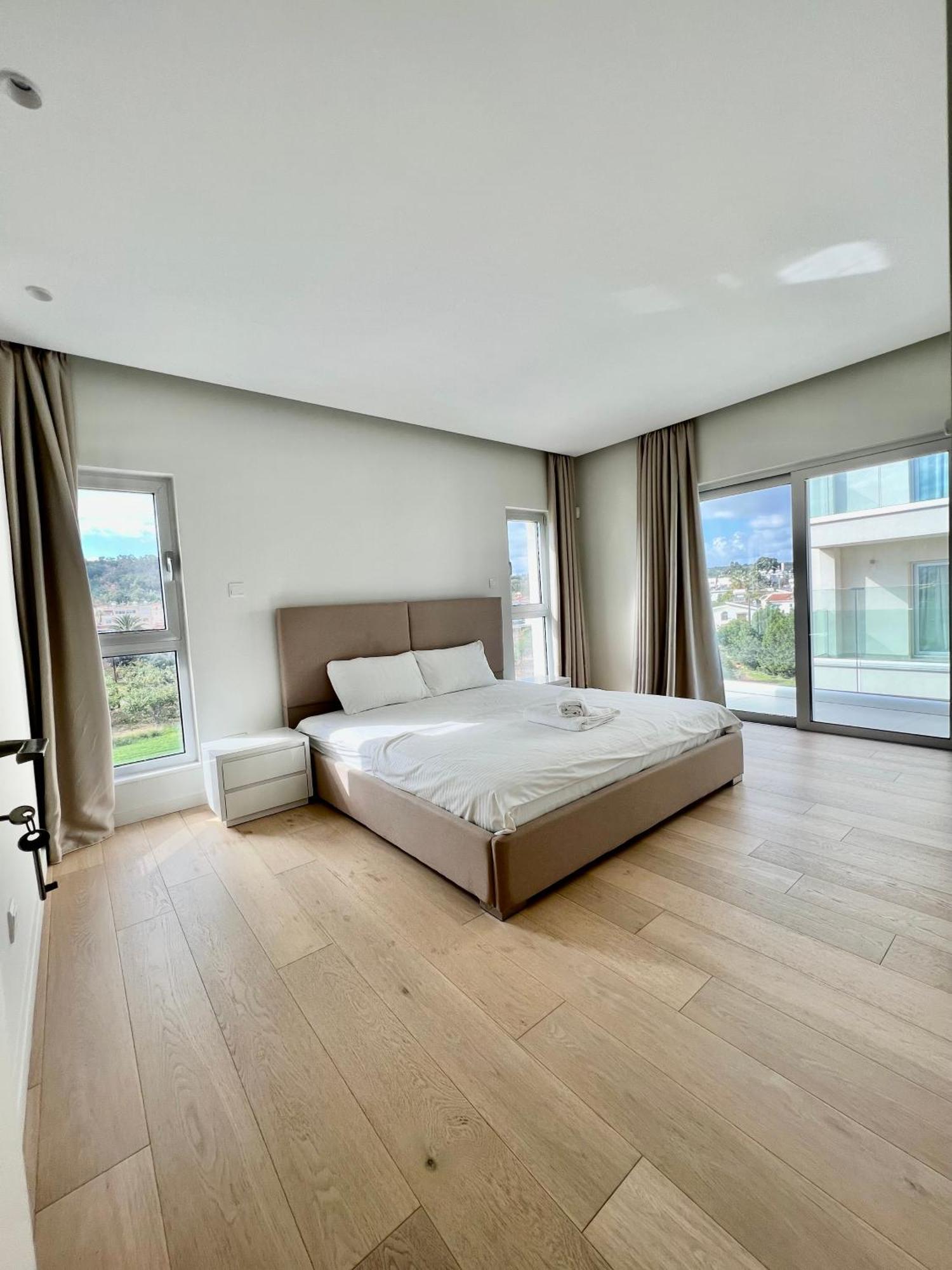 Emerald Suites Protarász Szoba fotó