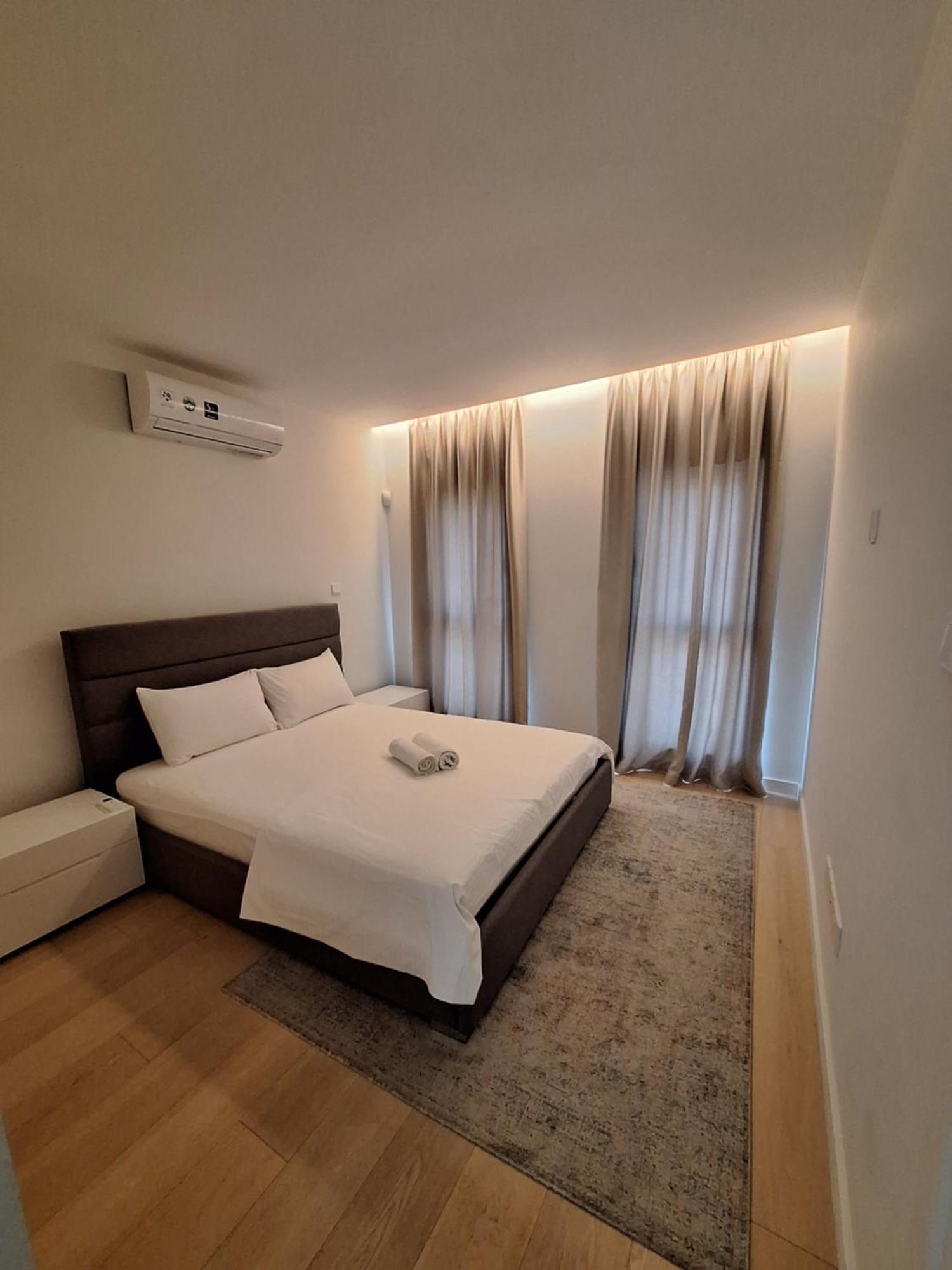 Emerald Suites Protarász Kültér fotó