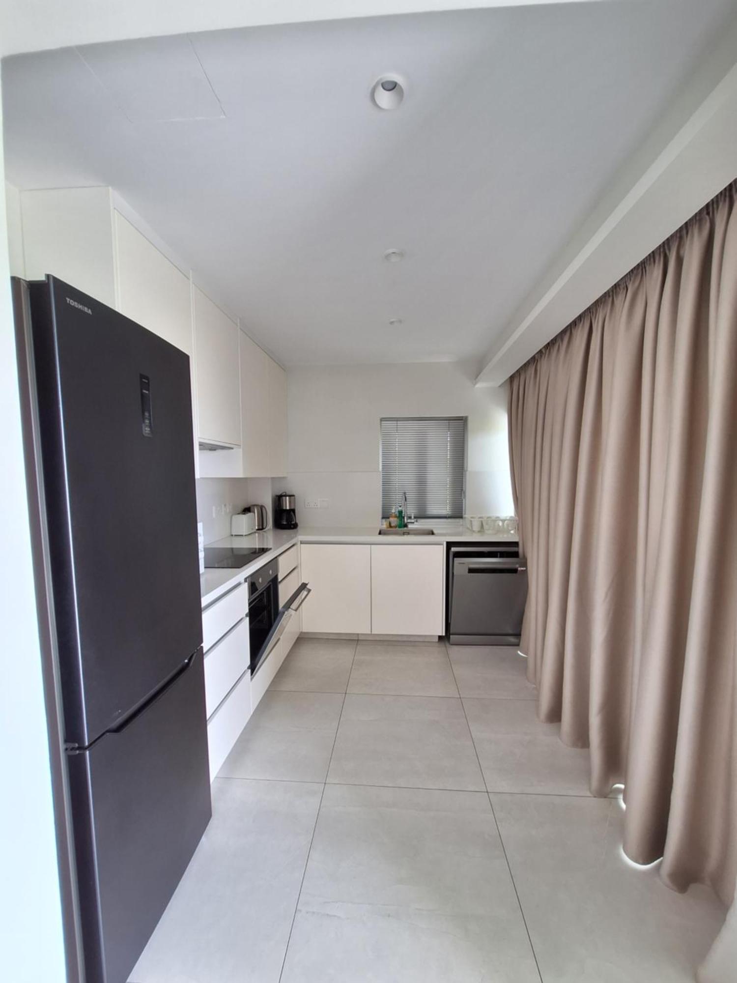 Emerald Suites Protarász Kültér fotó